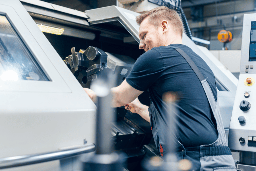 6 Benefits of a CNC Machining Shop’s Services 